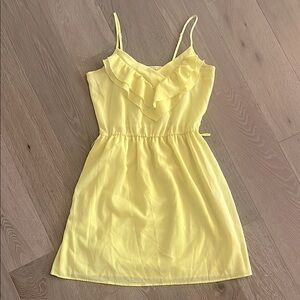 Lush yellow summer dress. Size.M. Gently Used.